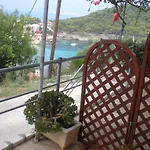 Assos Caldera Apartment *