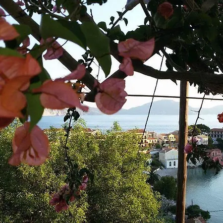 Lägenhet Assos Caldera